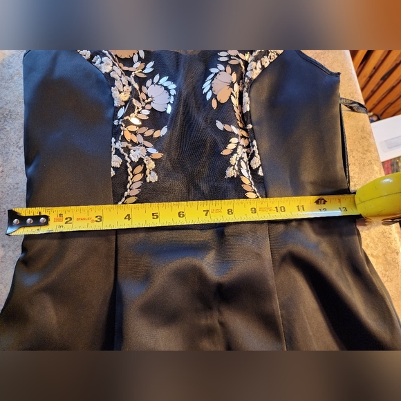 Coast Hermosa Dress Black Duchess Satin Sleeveless Size 4 (NWT) - Picture 10 of 16